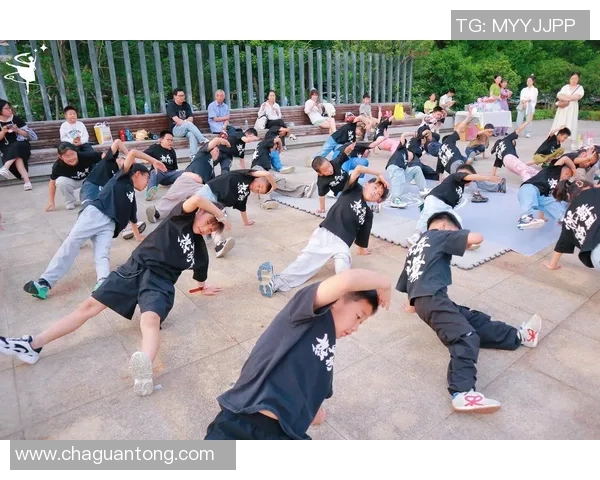 武汉街舞队引领潮流最新街舞风格TOP10精彩呈现