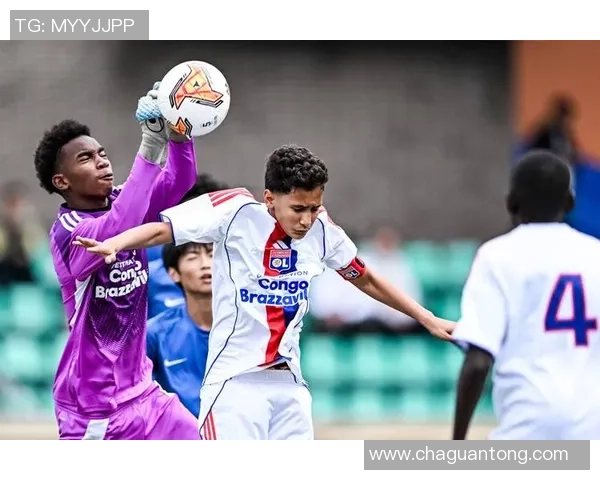 巴蜀地区足球明星盘点及其在中国足球历史中的影响力分析